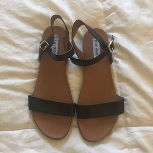 Steve Madden Black sandals